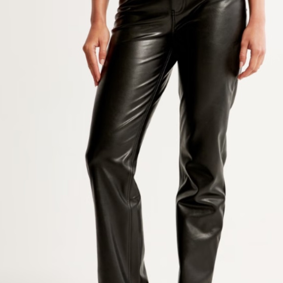 Abercrombie‎ & Fitch Vegan Leather 90s Straight Pant - Size 16. - Picture 4 of 14